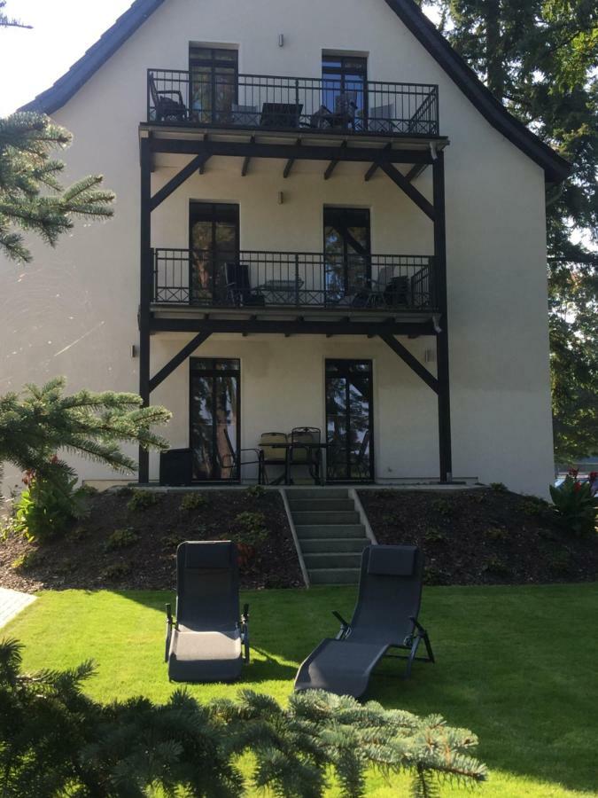 Roeblinseeterrassen Fürstenberg Exterior photo